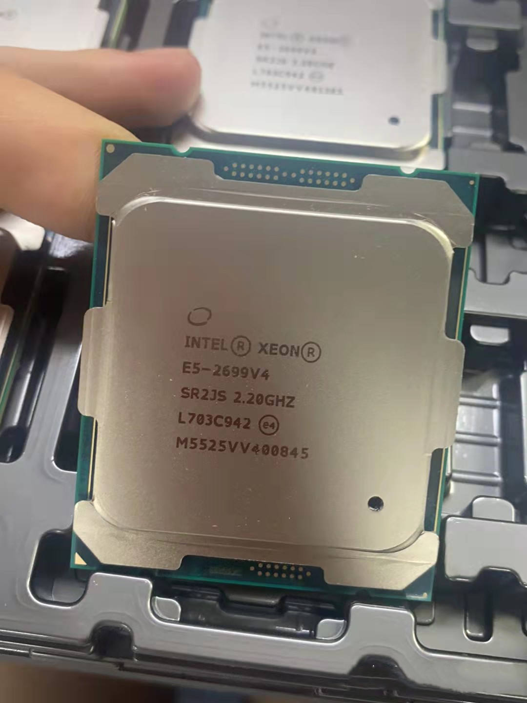 Original Server Cpu Intel Xeon - E5 2699 V4 review and price